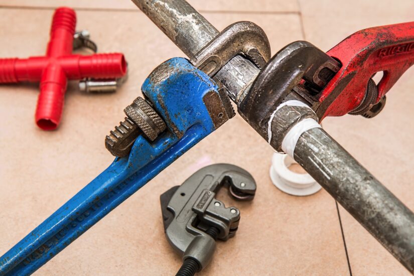 Plumbing Pipe Fixing